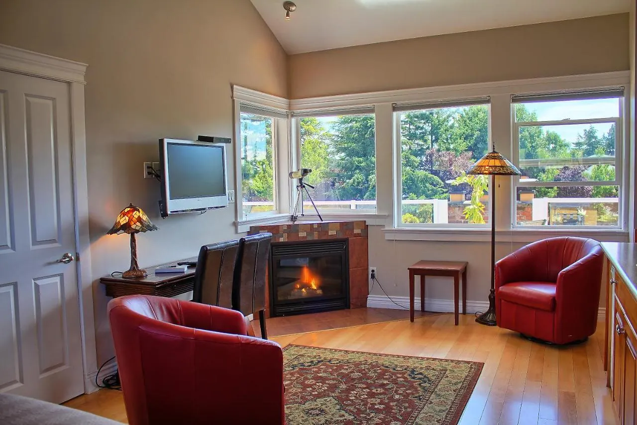 Bed & Breakfast Birds Of A Feather Victoria Oceanfront Studio Suites Colwood