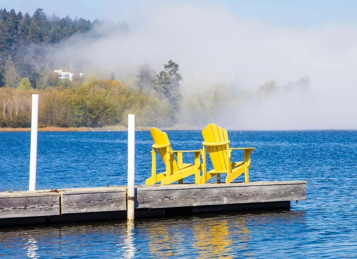 Bed & Breakfast Birds Of A Feather Victoria Oceanfront Studio Suites Colwood